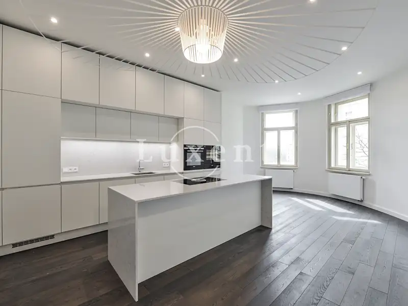 Pronájem bytu 4+kk, 137 m², Praha 3, Praha